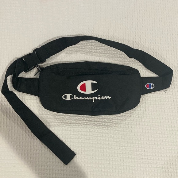 Champion Handbags - Champion Fanny pack like new